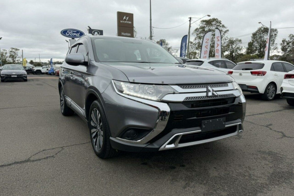 2019 Mitsubishi Outlander ZL ES SUV Image 1