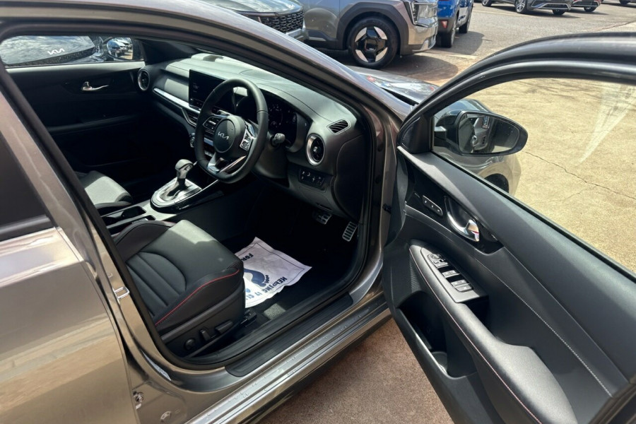 2024 Kia Cerato BD GT Hatch Image 11