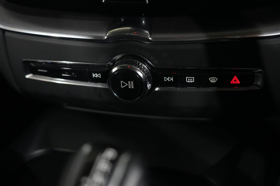 2021 Volvo XC60 UZ D4 Momentum SUV