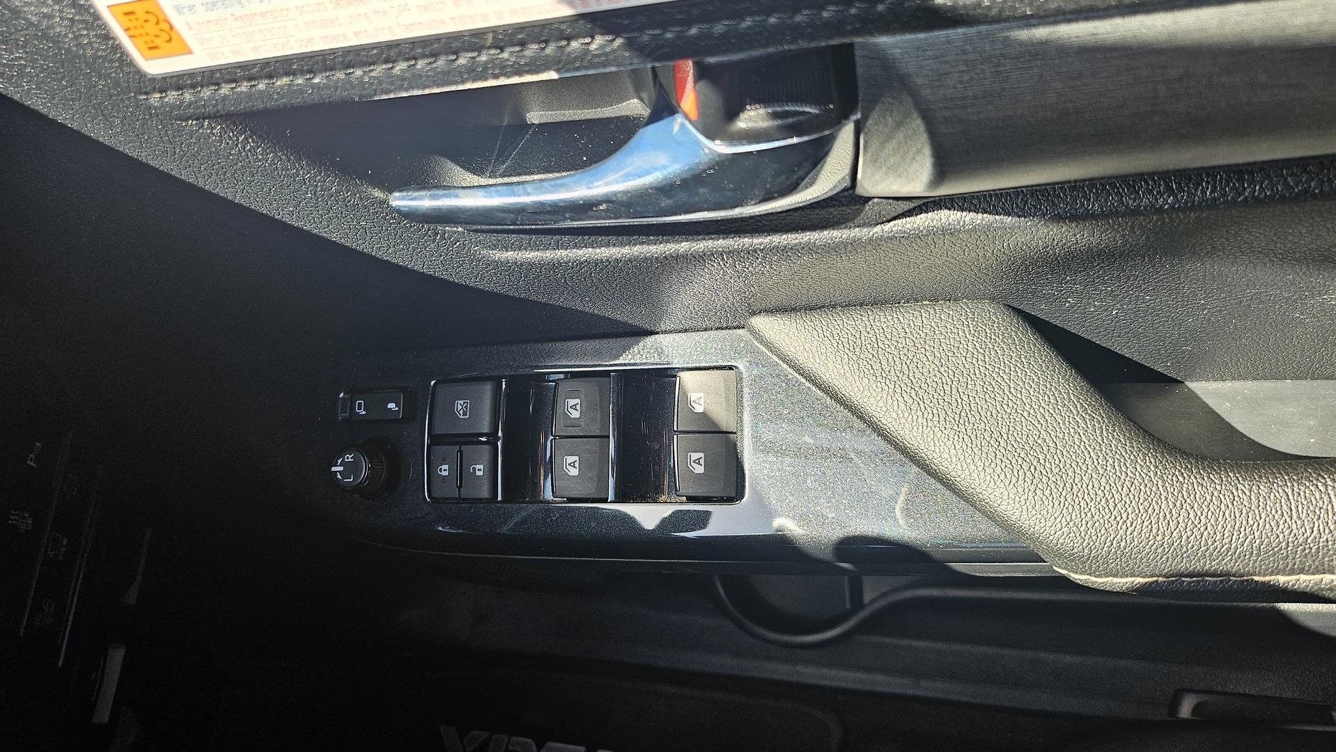 2023 Toyota HiLux GUN126R Rogue Ute Image 24