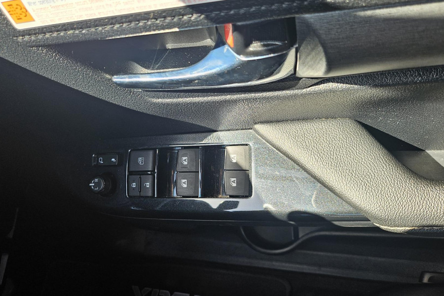 2023 Toyota HiLux GUN126R Rogue Ute Image 24