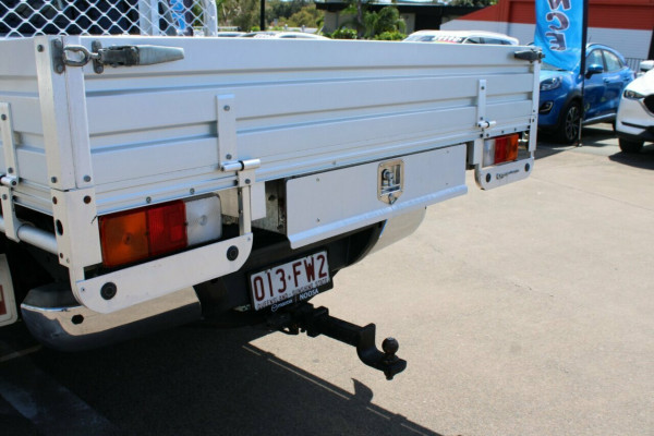 2018 Nissan Navara D23 Series 3 ST-X King Cab Pickup Image 6