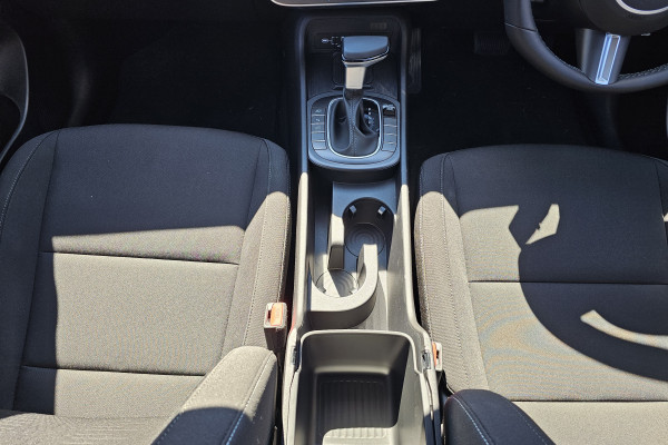 2026 Hyundai KONA SX2.V3  SUV Image 17