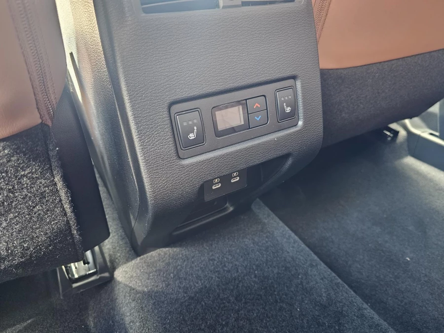 2025 Mitsubishi Outlander ZM Exceed Tourer SUV Image 11