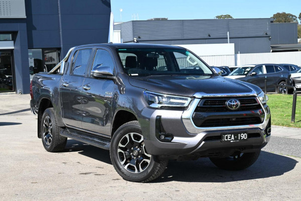 Toyota HiLux SR5 GUN126R