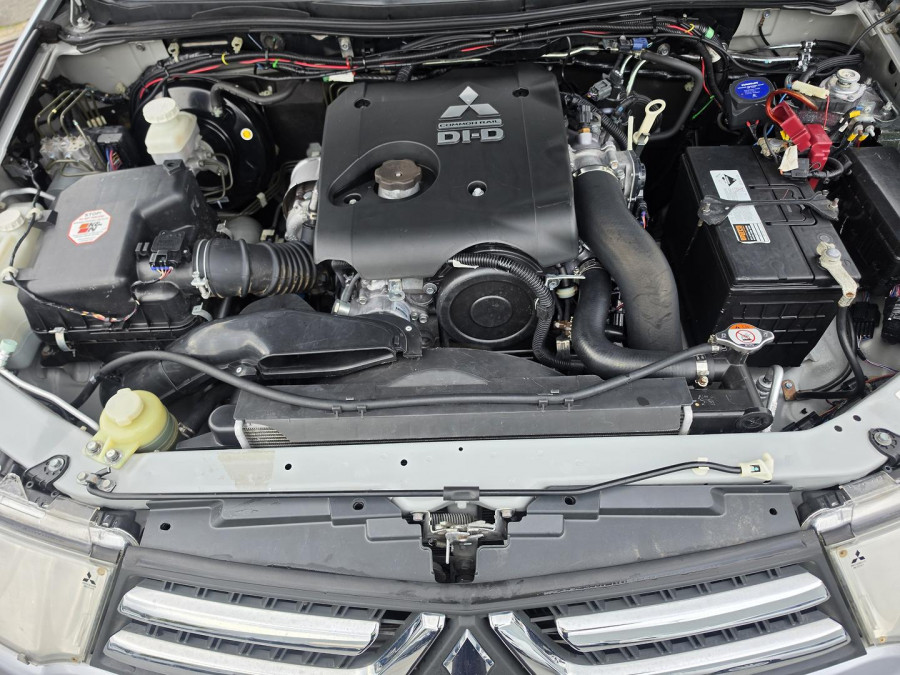 2014 Mitsubishi Challenger PC LS SUV Image 27