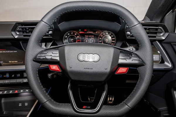 2025 Audi RS 3 GY  Hatch image 10