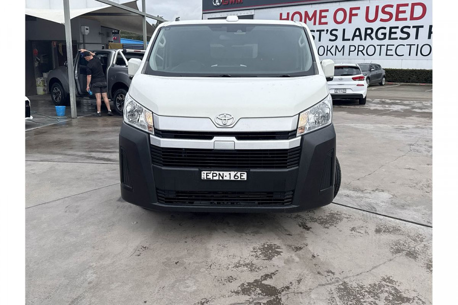 2021 Toyota HiAce GDH300R Van Image 8