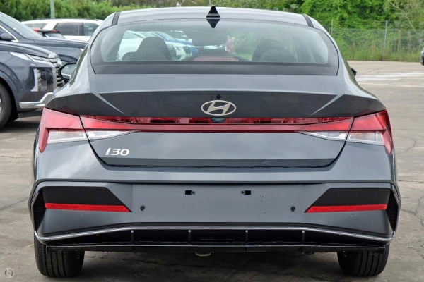 2026 Hyundai i30 CN7.V4  Sedan Image 3