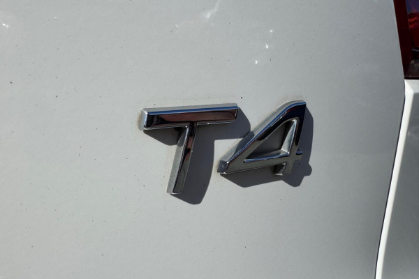 2020 Volvo XC40 XZ T4 Momentum SUV Image 13