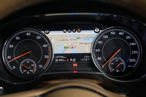2016 Bentley Bentayga SUV Image 14