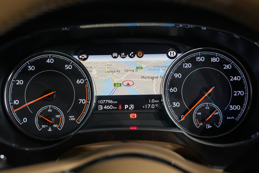 2016 Bentley Bentayga SUV Image 14