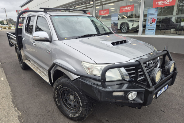 2015 MY14 Toyota HiLux SR5 Double Cab Pickup Image 4