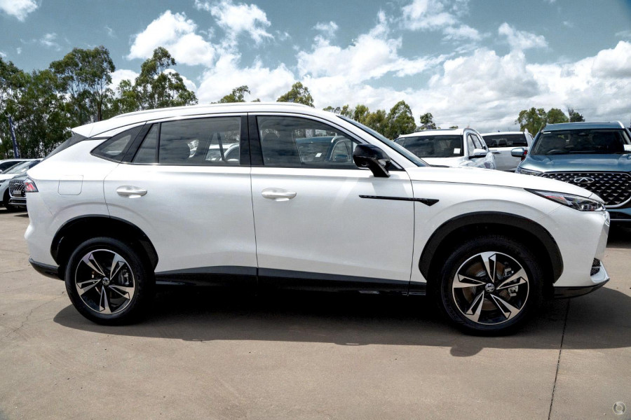 2025 MG HS AS33H Excite Hybrid+ SUV Image 5