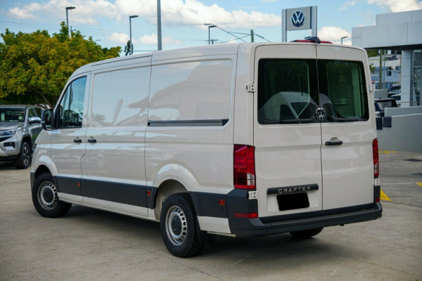 2026 Volkswagen Crafter SY1 35 TDI410 MWB Van Image 2