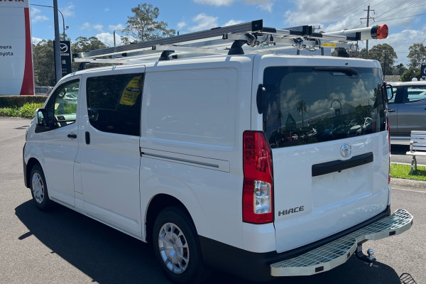 2024 Toyota HiAce GDH300R F1 Tech Pack Van Image 4