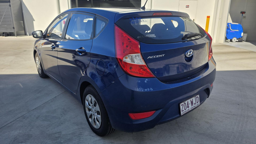 2015 MY16 Hyundai Accent RB3 Active Hatch Image 5