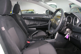 2016 Mitsubishi Lancer CF ES Sport Sedan