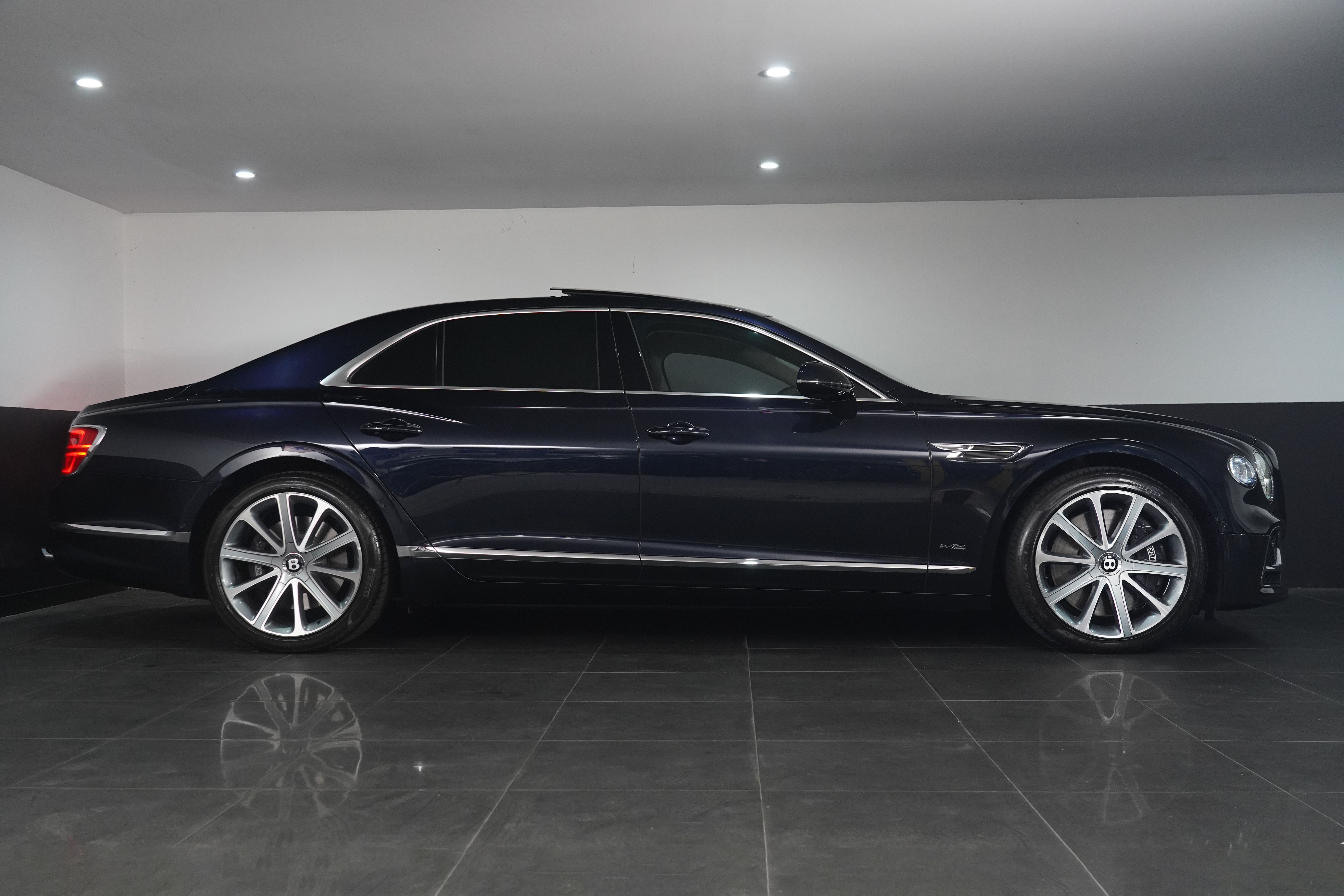 2021 Bentley Flying Spur W12 Sedan Image 15