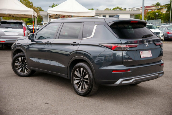 2025 Mitsubishi Outlander ZM LS SUV Image 2