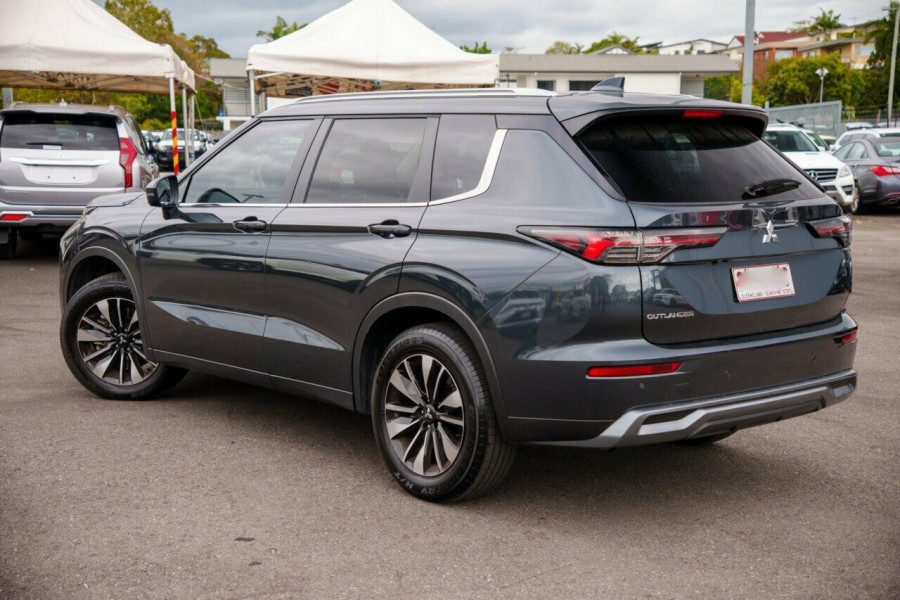 2025 Mitsubishi Outlander ZM LS SUV Image 2