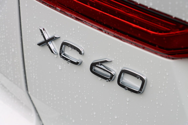 2022 Volvo XC60 UZ B5 Inscription Wagon Image 3