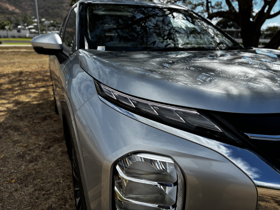 2025 Mitsubishi Outlander ZM LS SUV Image 9