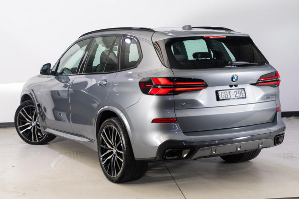 2026 BMW X5 G05 LCI xDrive30d M Sport SUV image 4