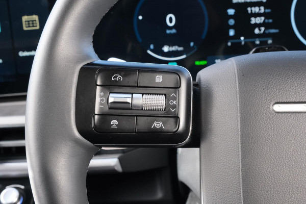 2025 Hyundai Santa Fe MX5.V1 Hybrid SUV Image 17