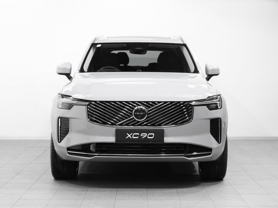 2026 Volvo XC90 L Series Ultra B5 Bright SUV Image 2