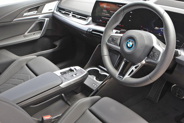 2024 BMW iX2 U10 xDrive30 M Sport SUV image 8