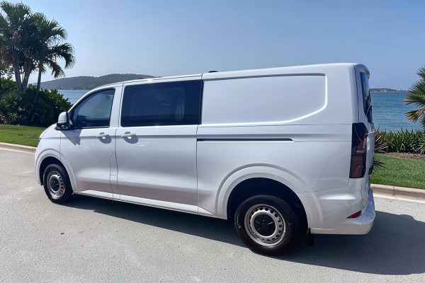 2025 Volkswagen Transporter NSN TDI 125kW Van Image 4