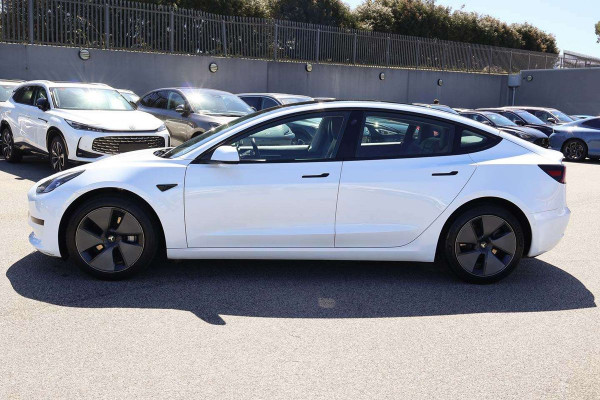 2022 Tesla Model 3  Rear-Wheel Drive Sedan Image 6