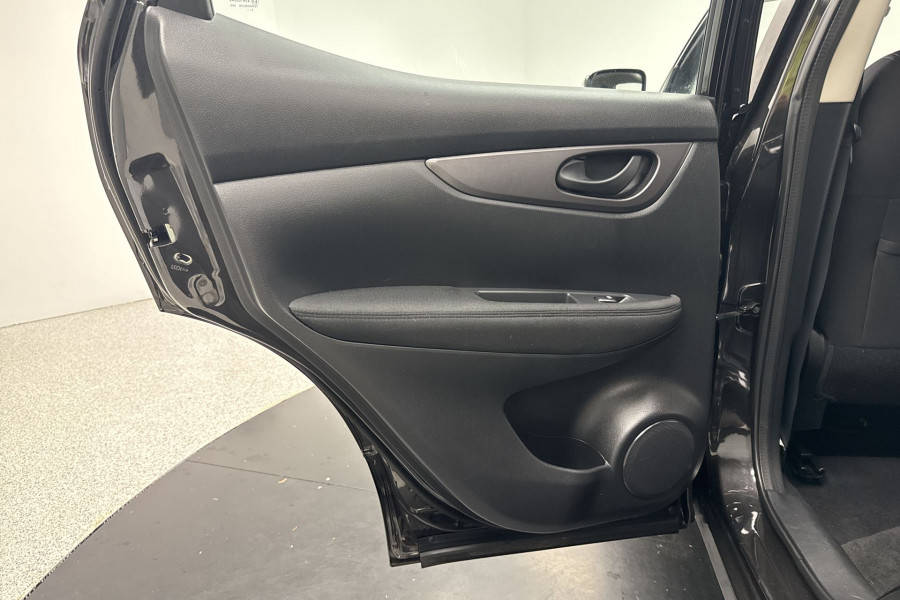 2017 Nissan QASHQAI ST Wagon Image 14