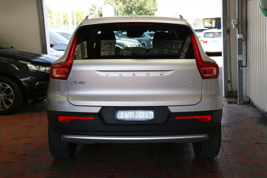 2018 Volvo Xc40 (No Series) MY19 T4 Momentum Suv