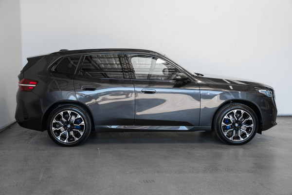 2026 BMW X3 G45 30e xDrive SUV image 3
