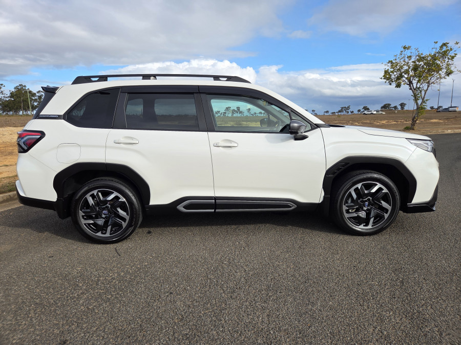 2025 MY26 Subaru Forester S6 2.5i Premium SUV Image 2