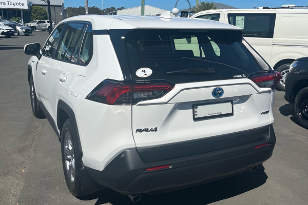 2024 MYon Toyota RAV4 AXAH52R GX HYBRID 2WD SUV Image 2