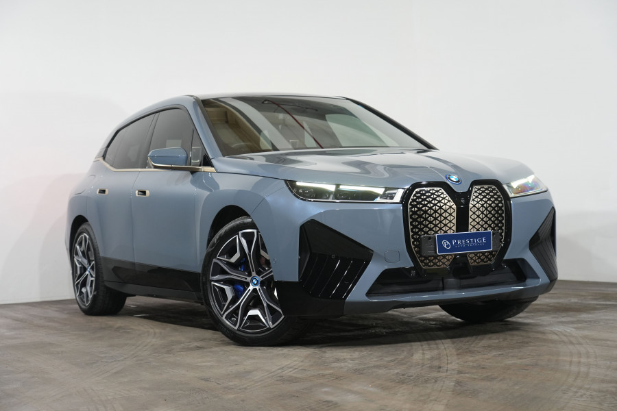 2022 BMW iX xDrive40 SUV Image 1