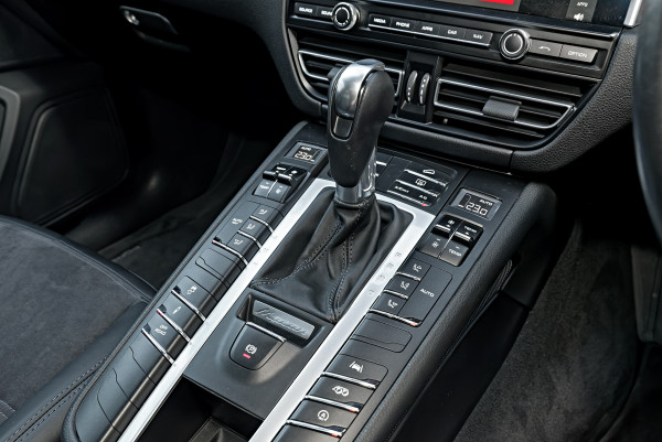 2020 MY21 Porsche Macan 95B GTS SUV image 13