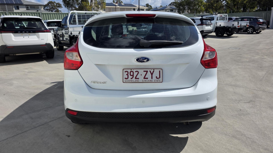 2015 MY14 Ford Focus LW MkII Ambiente Hatch Image 4