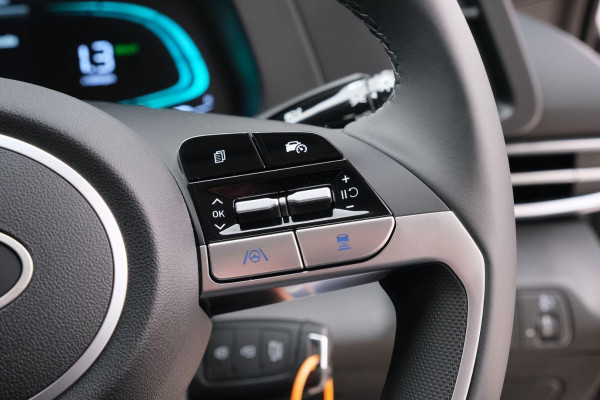2026 Hyundai i30 CN7.V4 Hybrid Sedan Image 16