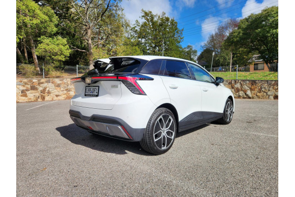 2024 MG MG4 MEH32 Essence 64 Hatch
