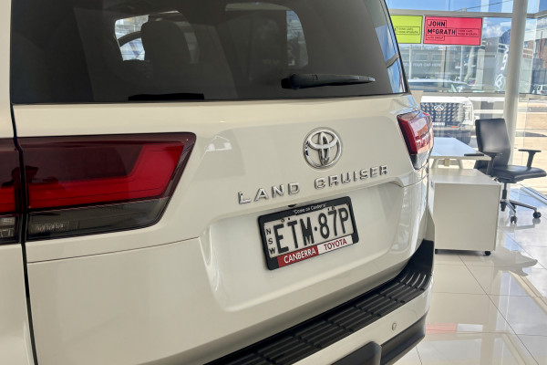 2022 Toyota LandCruiser FJA300R VX SUV Image 36