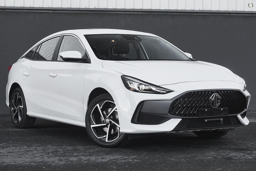 2025 MG MG5 AP32 Essence Sedan Image 1