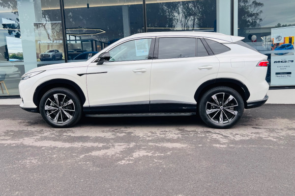 2025 MG HS AS33 Super Hybrid Essence SUV Image 3
