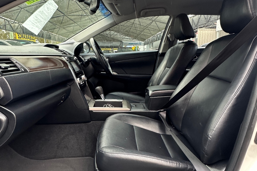 2012 Toyota Aurion GSV50R Prodigy Sedan Image 9