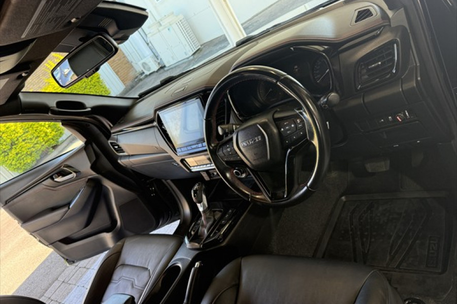 2022 MY23 Isuzu D-MAX RG X-TERRAIN Ute Image 14