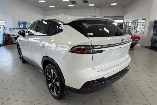 2025 MG HS AS33H Essence Hybrid+ SUV Image 5