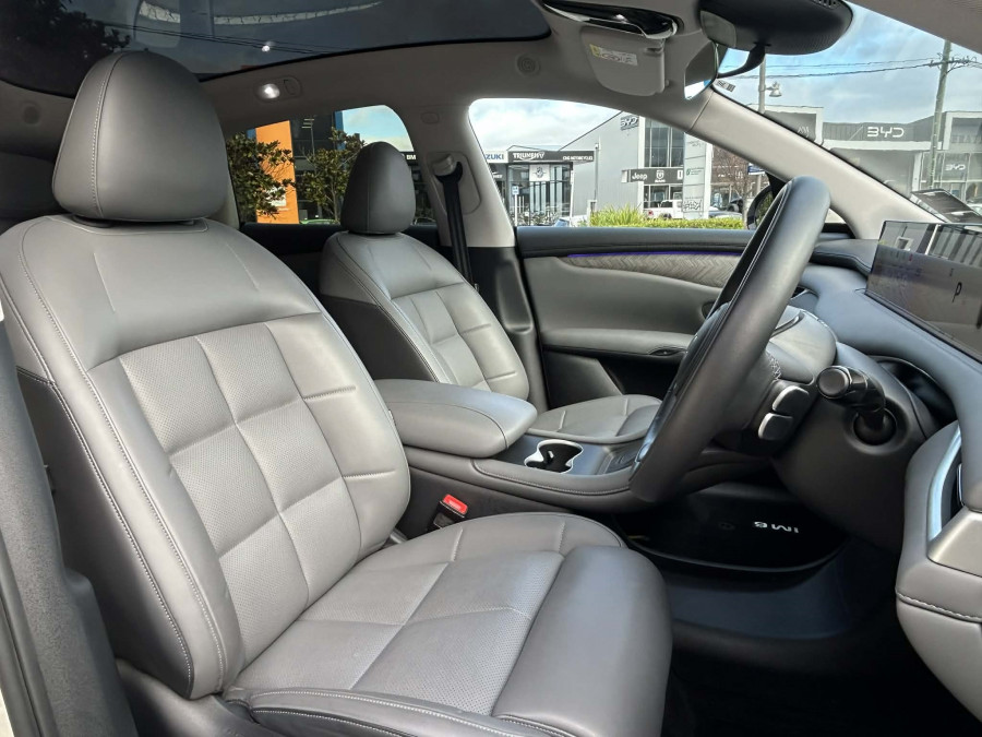 2026 MG IM6 Platinum SUV Image 10